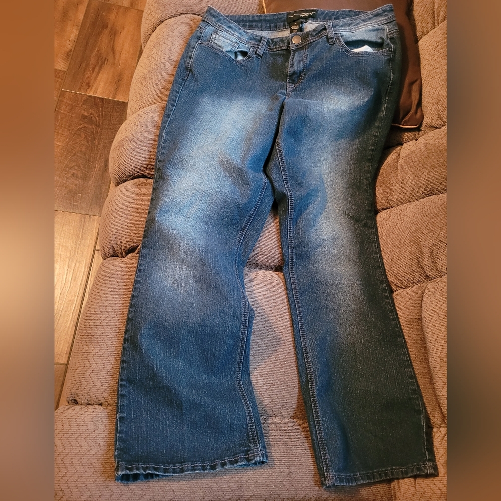 Venezia Blue Jeans Size 14